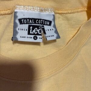 Vintage Lee Total Cotton Soft Yellow Tee. Size L